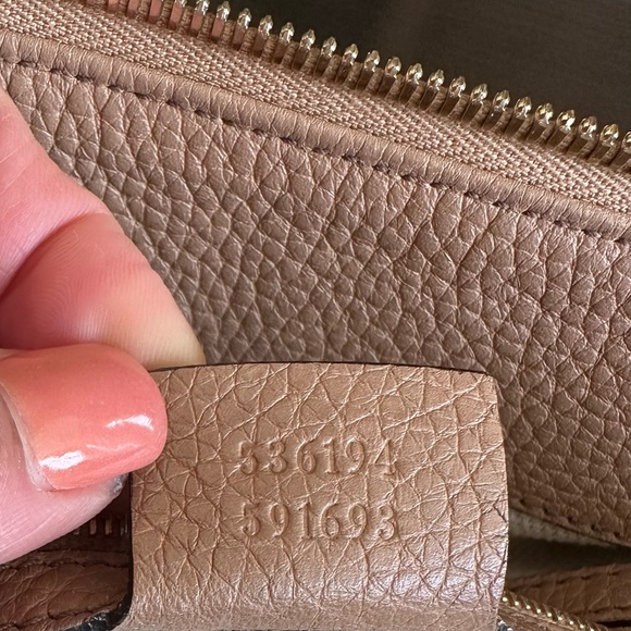 GUCCI Pebbled Calfskin Large Soho Hobo Beige - Picture 9 of 9